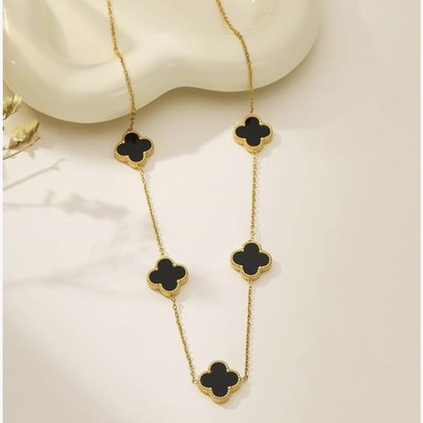 SALTY Anti Tarnish Clover Pendant Necklace with Earings for Women